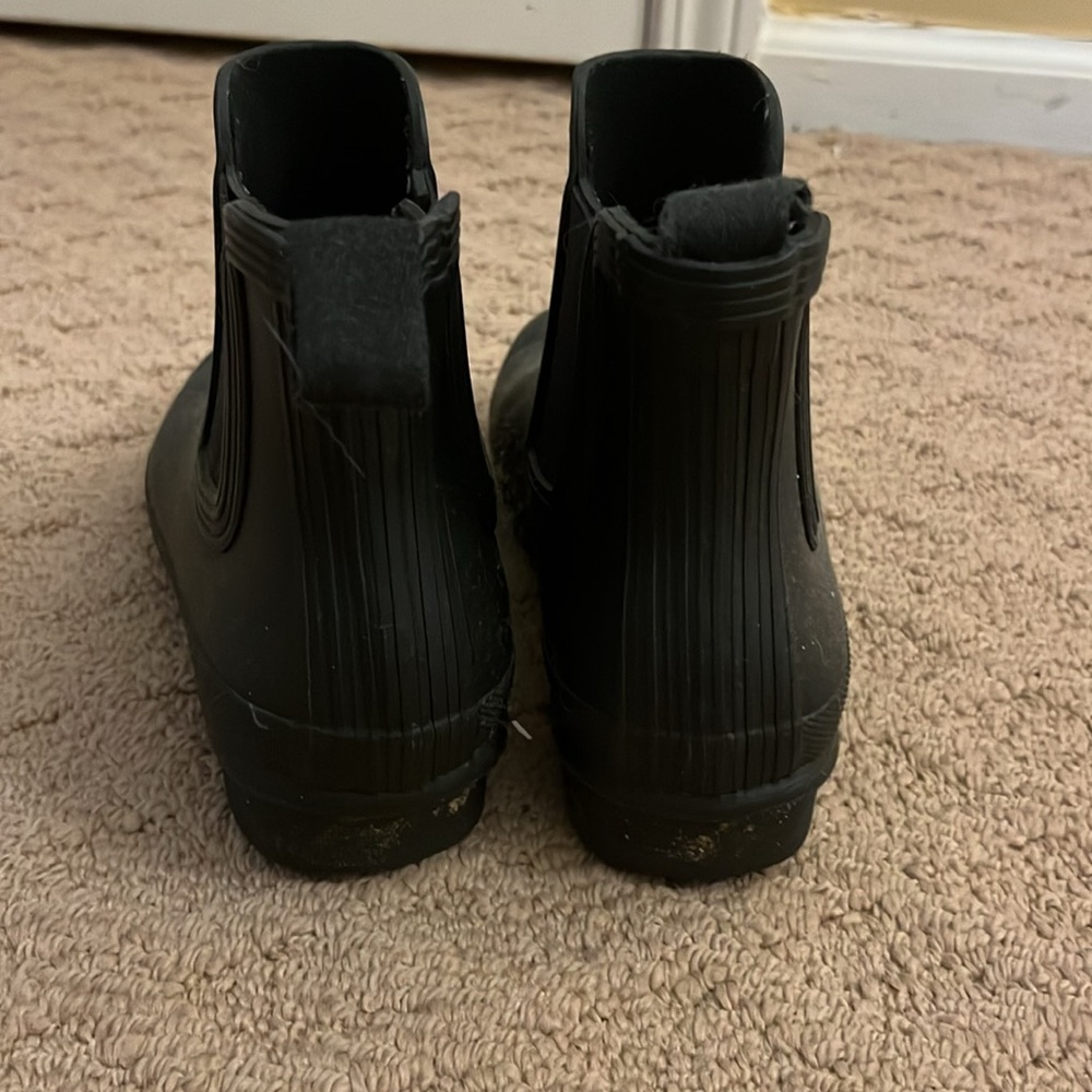 Hunter Chelsea rain boot - Picture 2 of 4